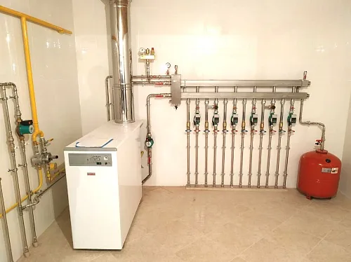 Общий вид котельной для системы отопления из нержавеющей стали в Махачкале Общий вид котельной для системы отопления из нержавеющей стали в Махачкале