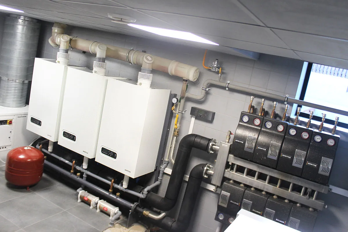 Каскад настенных котлов для СПА-центра